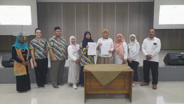 FIB Unsoed Teken PKS dan IA dengan KB Usnia Cilacap